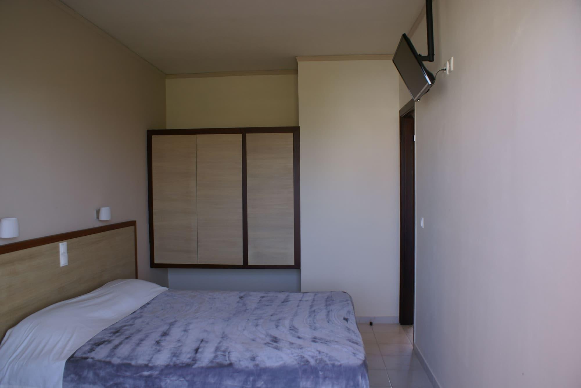 Golden Sun Aparthotel Tigkaki  Exterior photo