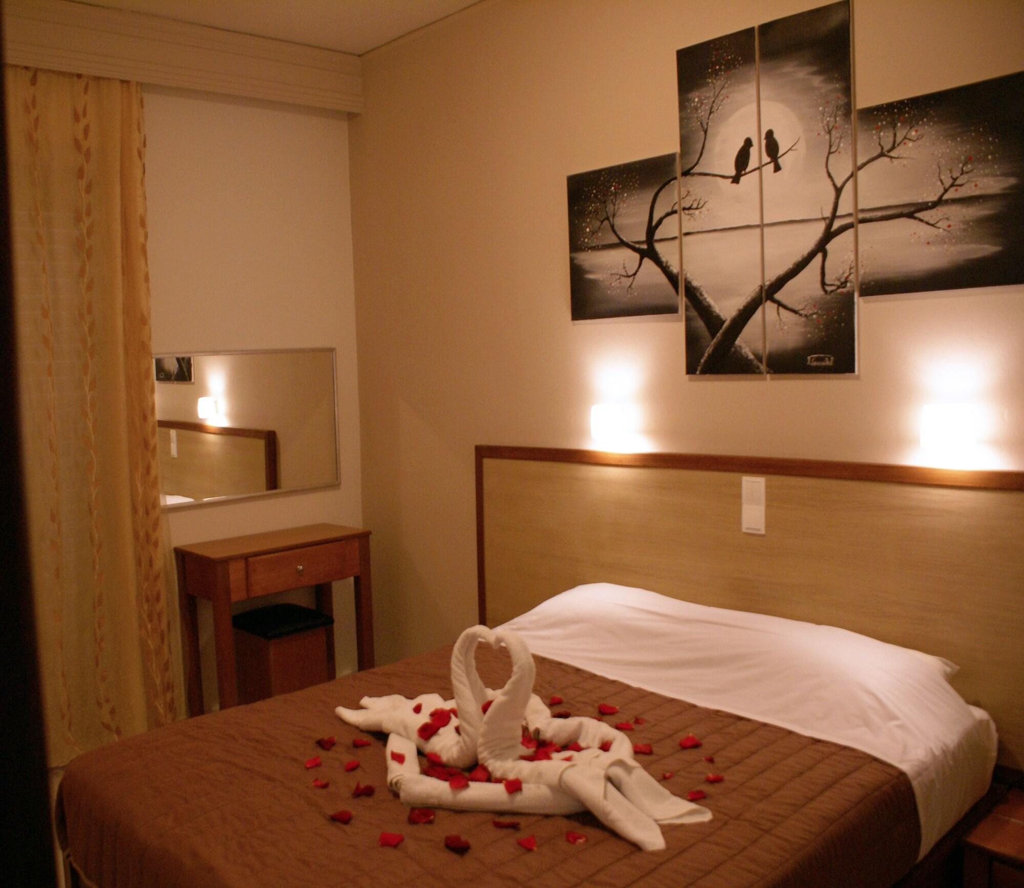 Golden Sun Aparthotel Tigkaki  Exterior photo