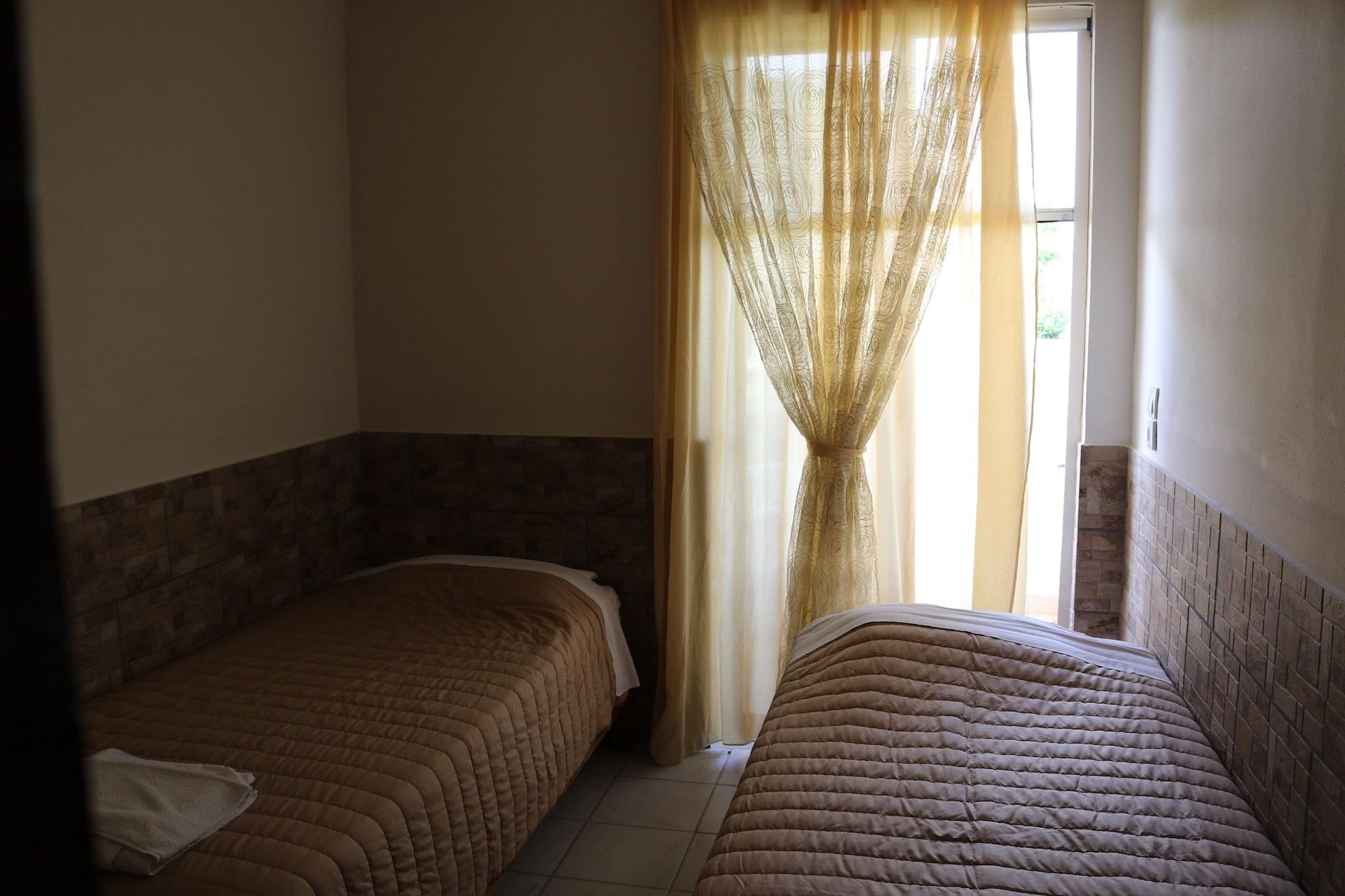 Golden Sun Aparthotel Tigkaki  Exterior photo